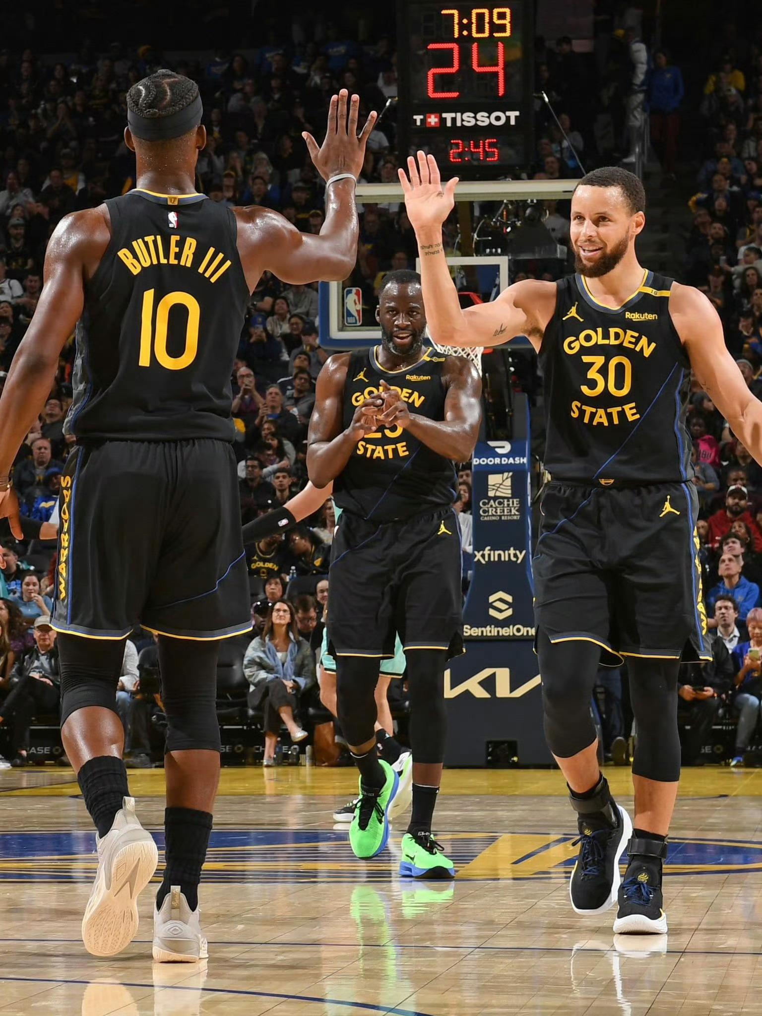 每体：博阿滕学期约十天，近距离学习弗里克在巴萨的工作方式（每体：博阿滕将随队约10天，近距离观摩弗里克在巴萨的执教方式）