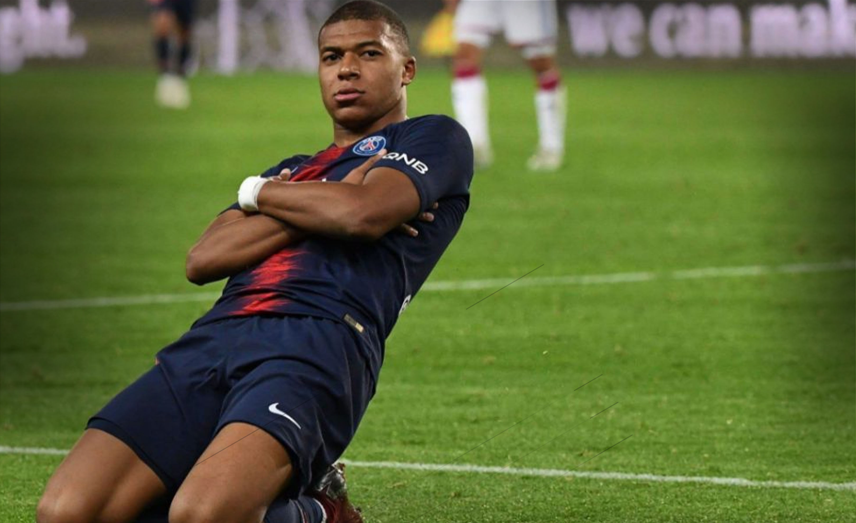 巴媒：奥斯卡近期饱受伤病困扰，他正考虑与圣保罗解约并退役（巴西媒体：奥斯卡近来伤病缠身，正考虑与圣保罗解约并选择退役）