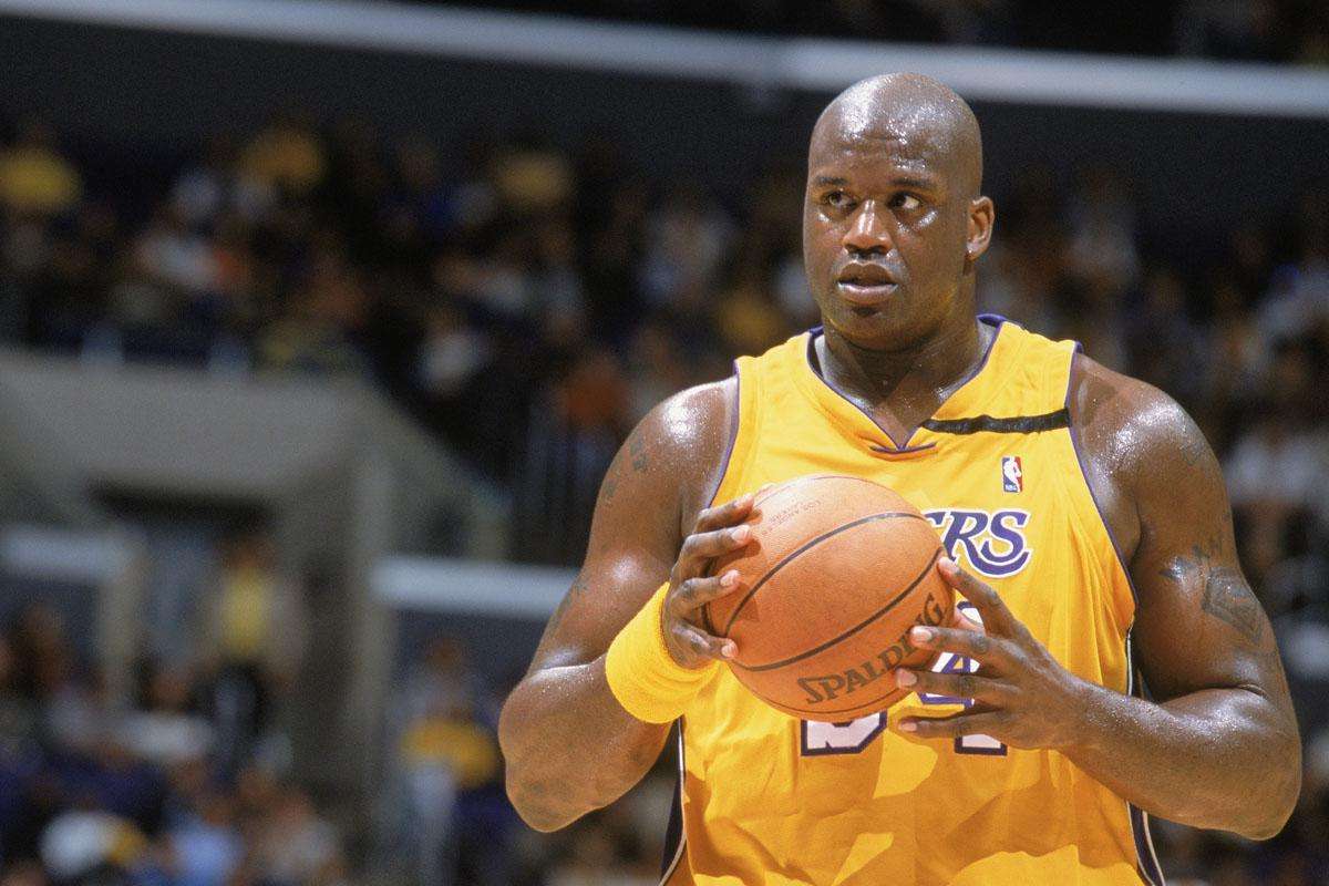 上一次对阵安哥拉：梅西斯卡洛尼替补登场，阿亚拉百场（上次对阵安哥拉：梅西与斯卡洛尼替补出场，阿亚拉迎来第100场）