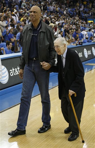 拜仁24-25赛季财报：销售额9.783亿欧创纪录，利润1.878亿欧（24-25赛季拜仁财报出炉：营收9.783亿欧创新高，利润1.878亿欧）