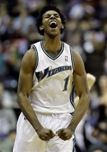 梅里诺：非常感谢香港；相信哲凯赖什很快就能帮助球队（梅里诺致谢香港：看好哲凯赖什尽快助力球队）