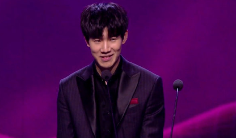 对他们接下 对他们接下