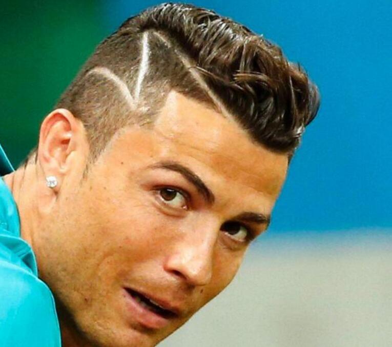 赛季后不久 赛季后不久